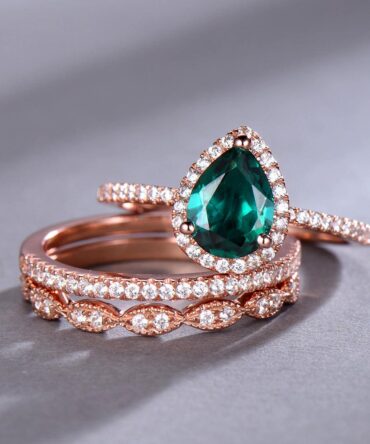 Emerald Wedding Ring Set 6x8mm Pear Cut Emerald Engagement Ring Half Eternity Art Deco Wedding Band Silver Bridal Set Rose Gold Plated