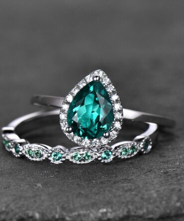 Emerald Wedding Ring Set 6x8mm Pear Emerald Engagement Ring Art Deco Wedding Band Vintage Bridal Set Promise Ring