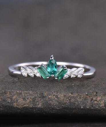 Silver Emerald Ring, Promise ring, Emerald wedding ring, May birthstone, Women Wedding Ring, Promise Ring, Green Ring Emerald Ring For Women