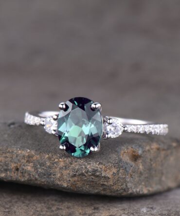 Oval Alexandrite Ring, Alexandrite Man Made Diamond Three Stone Engagement Ring, 14K Gold Ring, Alexandrite Engagement Ring, Silver Rings