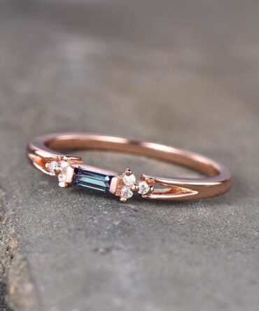 Baguette Alexandrite Ring, Alexandrite Wedding Ring, Rose Gold Wedding Band, Dainty Ring, June Birthstone Ring, Anniversary Gift