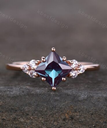 Princess cut Alexandrite ring rose gold ring for women vintage unique Alexandrite engagement ring art deco cluster bridal promise ring