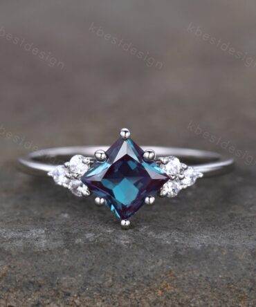 Vintage Princess Cut Alexandrite Engagement Ring Sterling Silver Ring Unique Diamond Cluster Wedding Ring Bridal Promise Ring Anniversary