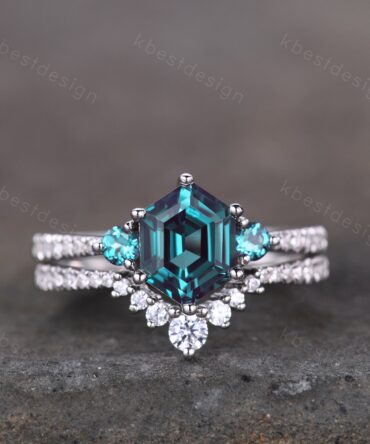 Unique Hexagon Cut Alexandrite Engagement Ring Set Women White Gold Rings Vintage Three Stone Bridal Wedding Set Promise Anniversary Gift