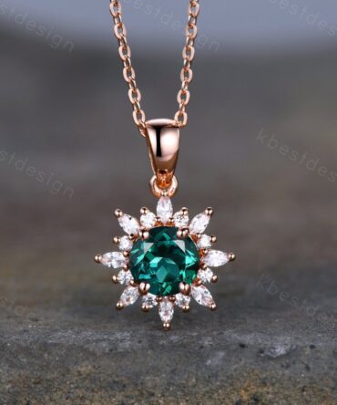 Emerald Necklace, Rose Gold Necklace, Vintage Birthstone Necklace, Round Emerald Pendant, May Birthstone Jewelry, Gift for Her, Art Deco