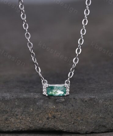 Minimalist Moss Agate Necklace, Silver Necklace, Baguette cut Green Agate Necklace, Delicate Necklace, White Gold Necklace, Birthday Gift