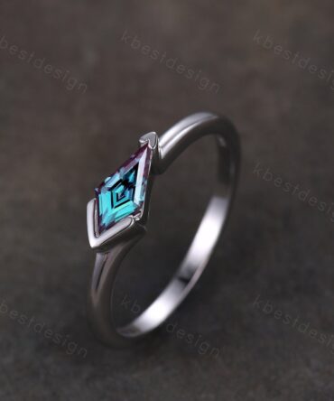 Vintage Alexandrite engagement ring kite cut ring silver rings for women Minimalist anniversary bridal ring promise gift half bezel set ring