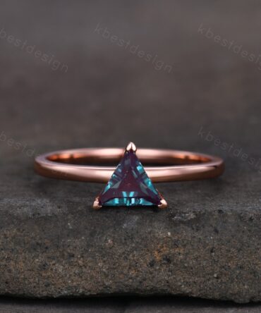 Trillion Cut Alexandrite Engagement Ring Triangle Alexandrite Solitaire Ring Rose Gold Ring June Birthstone Ring Anniversary Promise Ring