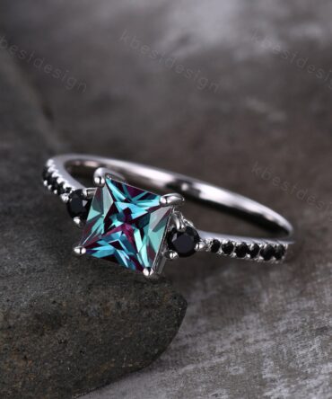 6mm princess cut Alexandrite engagement ring vintage Alexandrite ring for women unique black spinle ring 14k white gold June Birthstone ring