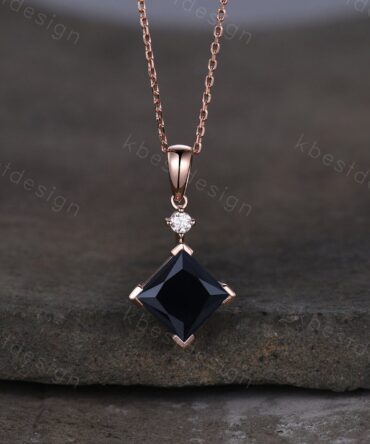 3CT Princess Cut Natural Black Onyx Necklace 14K Rose Gold Unique Black Gemstone Pendant for Women Vintage Personalized Anniversary Necklace