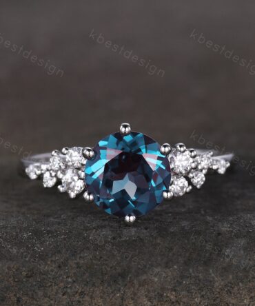 Round cut Alexandrite ring vintage cluster Alexandrite engagement ring sterling silver ring women art deco Moissanite wedding ring gift