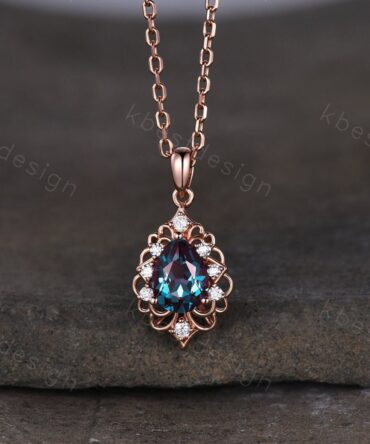 Vintage 1.5CT Alexandrite Necklace, Rose Gold Pear cut Alexandrite Pendant, June Birthstone Jewelry, Unique Art Deco Bridal Promise Gift