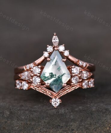 Vintage kite cut green moss agate engagement ring set 14k rose gold marquise cut moissanite ring for women curved stacking matching bands