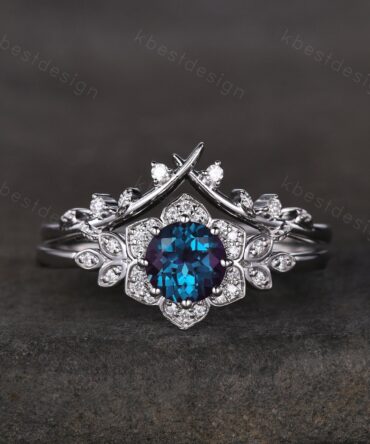 Vintage round Alexandrite engagement ring set antique moissanite halo ring unique twig leaf wedding ring nature inspired Promise ring set