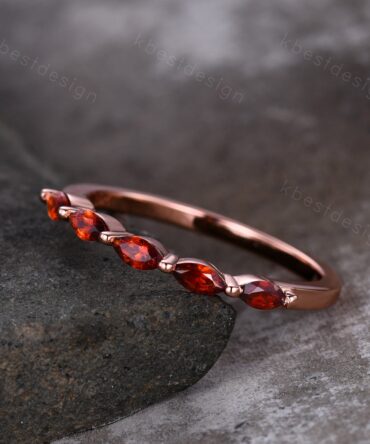 Marquise cut Garnet Wedding Band,Rose Gold Wedding Band,Unique Five Stone Ring,January Birthstone Jewelry,Gift For Mom,Personalized Ring