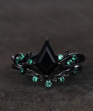 Gothic Kite Cut Black Onyx Engagement Ring Art Deco Branch Design Leaf Emerald Wedding Ring Black Gold Ring Unique Bridal Ring Set