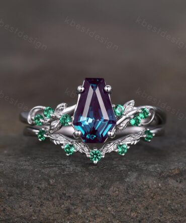 Coffin cut Alexandrite Engagement Ring Set Art Deco Branch Design Leaf Ring Curved Emerald Stacking Band Unique Bridal Promise Ring Gift
